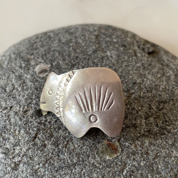 Native American 3 Solo Stud Vintage Earrings - Picture 4 of 10